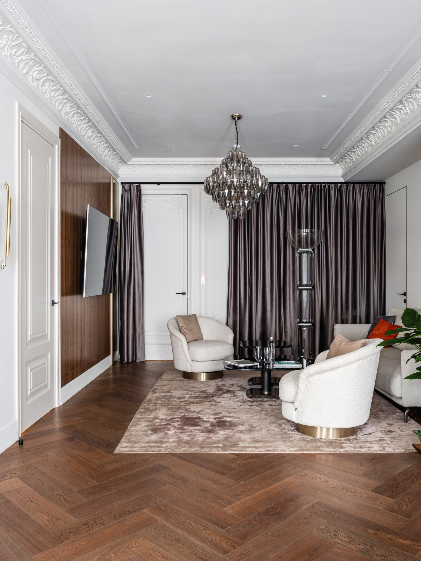 Khamovniki 12: Moscow’s Premier Sales Office by KNKO Pro