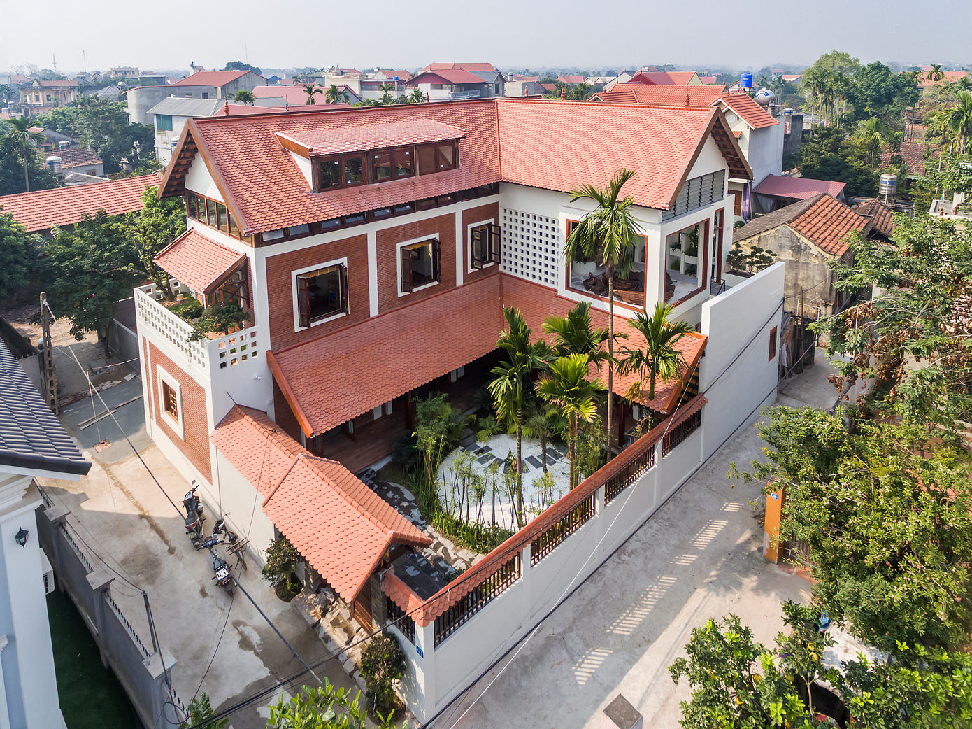 Border House: Revitalizing Traditional Vietnamese Architecture