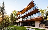 001-the-break-residence-a-house-with-two-faces-in-canada.jpg