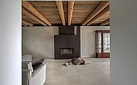 002-casa-piuca-transforming-a-tuscan-farmhouse-in-italy.jpg