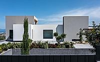 004-panorama-residence-exploring-facades-panoramic-greek-house.jpg