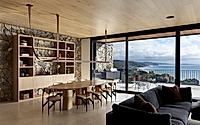 005-lorne-house-panoramic-bay-views-and-luxury-features.jpg