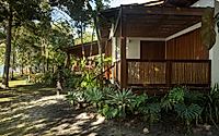 008-river-house-sustainable-living-on-the-banks-of-a-brazilian-river.jpg