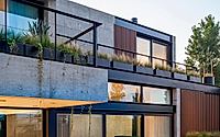 009-cr-house-elevated-design-with-golf-course-views-in-nordelta.jpg