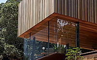 009-mawhitipana-house-elevated-auckland-getaway-with-panoramic-views.jpg