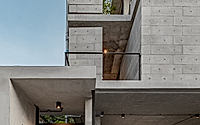 010-concrete-collage-office-innovative-design-in-chatuchak.jpg