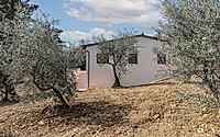 011-casa-della-fonte-tuscan-farmhouse-renovation-in-impruneta.jpg