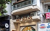 011-hot-beans-coffee-cuisine-vibrant-cafe-design-in-vietnam.jpg