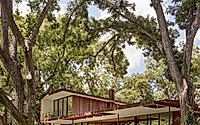 012-river-hills-residence-lakeside-retreat-in-austin.jpg