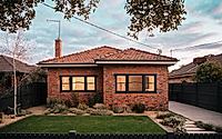 019-hughesdale-extension-modernizing-a-1920s-clinker-brick-home.jpg