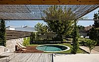 026-casa-fonte-velha-contemporary-family-home-in-portugal.jpg