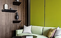 wooden-textures-and-green-shades-moscow-apartment-015