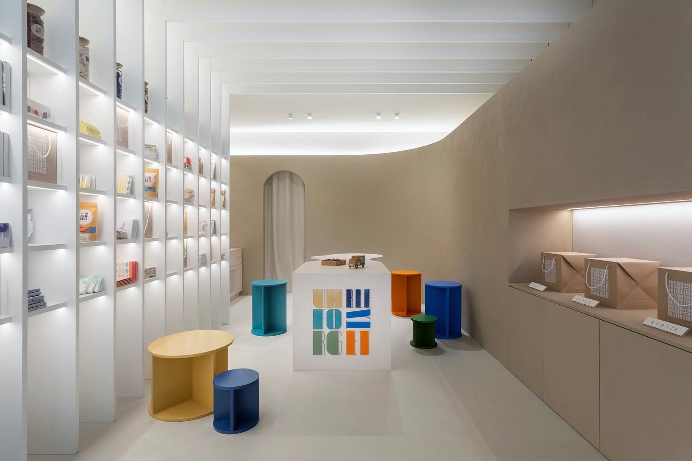 Unforgettable: Modern Showroom in Palermo Transforming Childhood Spaces