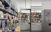 004-masters-bookstore-crafting-a-modern-literary-haven.jpg