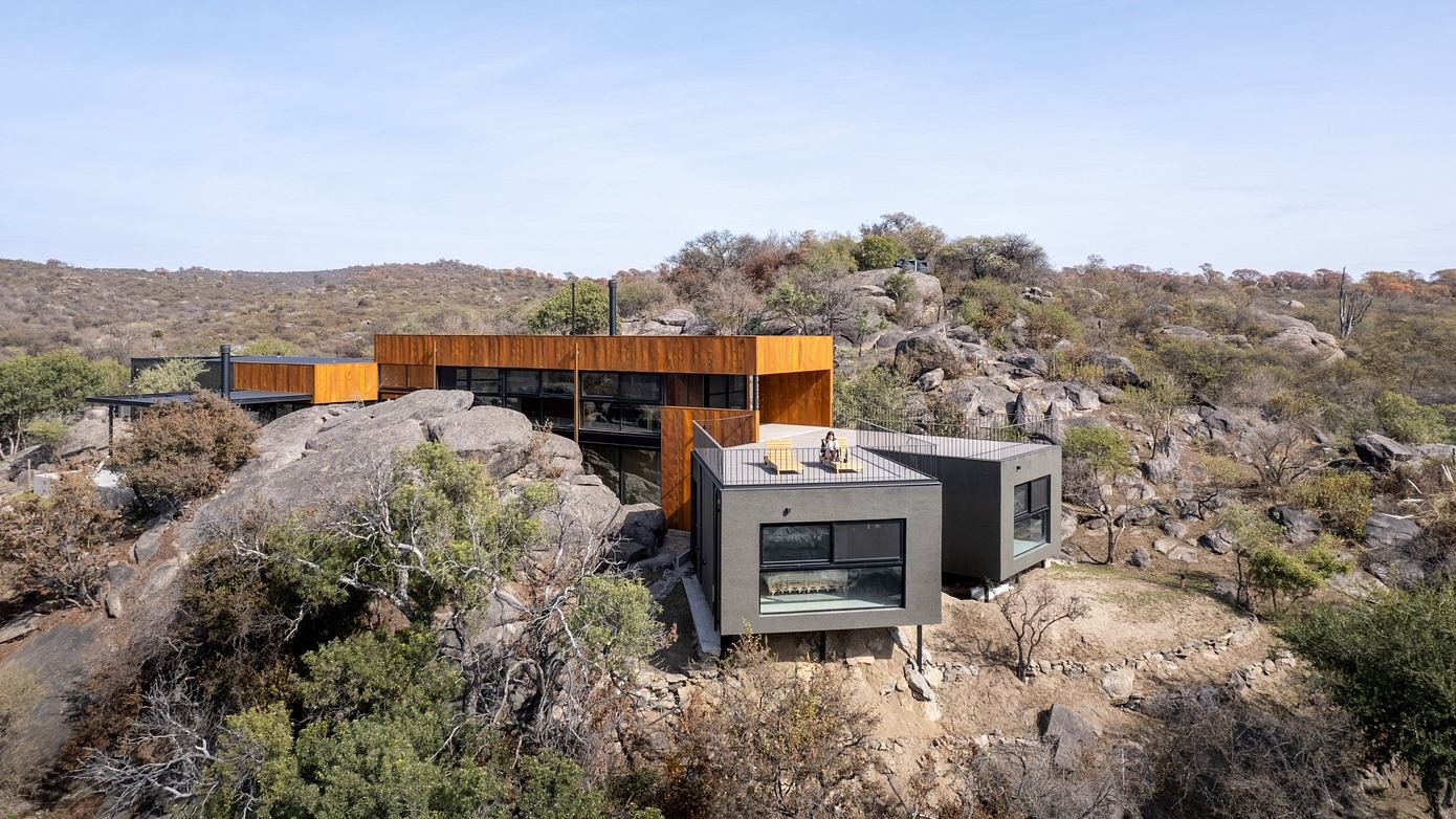 Casa en Piedras Hides in Córdoba’s Native Forest