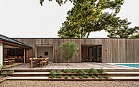 001-friar-tuck-residence-by-black-rabbit-unveiled-in-austin-texas.jpg