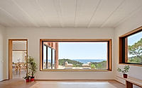 002-sitges-house-renovation-embraces-garraf-natural-parks-scenic-views.jpg