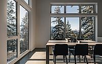 003-columbia-river-valley-lookout-ski-cabin-surrounded-by-woods.jpg