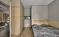 015-almaty-plywood-apartment-divides-public-and-private-spaces.jpg