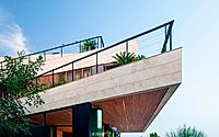 017-sena-house-by-remyarchitects-faces-privileged-river-views.jpg
