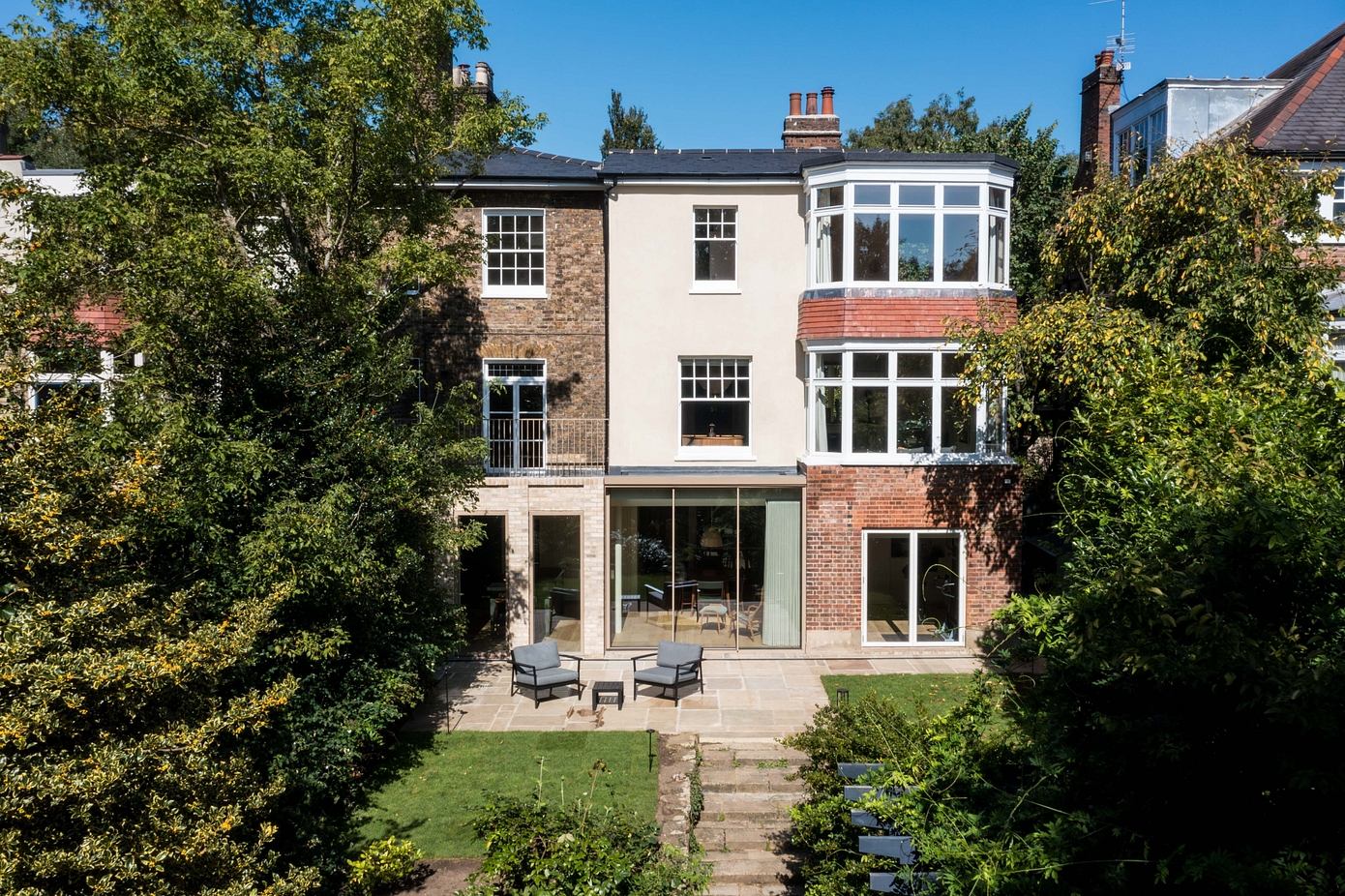 Triptych House Features Contemporary Extension and Refurbishment