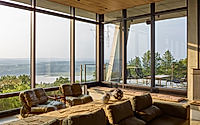 003-hudson-concrete-house-by-koko-designed-as-art-filled-escape.jpg