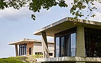 006-hudson-concrete-house-by-koko-designed-as-art-filled-escape.jpg