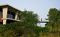 007-hudson-concrete-house-by-koko-designed-as-art-filled-escape.jpg