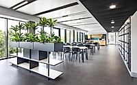 007-siemens-healthineers-translates-corporate-identity-into-interior-design.jpg