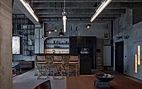 007-vanguard-loft-balances-industrial-and-modernist-aesthetics.jpg