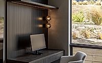 008-alpine-home-1-boasts-minimalist-interior-in-queenstown.jpg