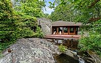 008-massaro-house-in-mahopac-features-largest-wright-cantilever.jpg