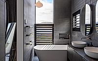 010-alpine-home-1-boasts-minimalist-interior-in-queenstown.jpg