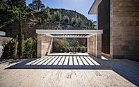 012-villa-kaizen-by-ark-architects-offers-ocean-and-hillside-views.jpg