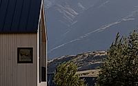 013-alpine-home-1-boasts-minimalist-interior-in-queenstown.jpg