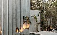 014-villa-lev-combines-mayan-architecture-with-rustic-minimalism.jpg