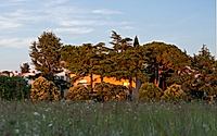 015-house-under-pines-by-konzola-arhitektura-taps-istrian-architecture.jpg