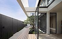 017-house-sn-ensures-security-through-smart-design.jpg