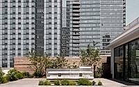 018-kent-avenue-penthouse-merges-industrial-and-minimalist-styles.jpg
