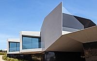 024-casa-sky-base-one-is-a-sci-fi-inspired-villa-in-lagoa.jpg