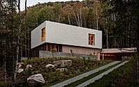027-q8-residence-offers-tranquil-retreat-in-quebec.jpg