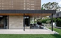 001-avonleigh-queenslander-extension-by-kelder-architects.jpg