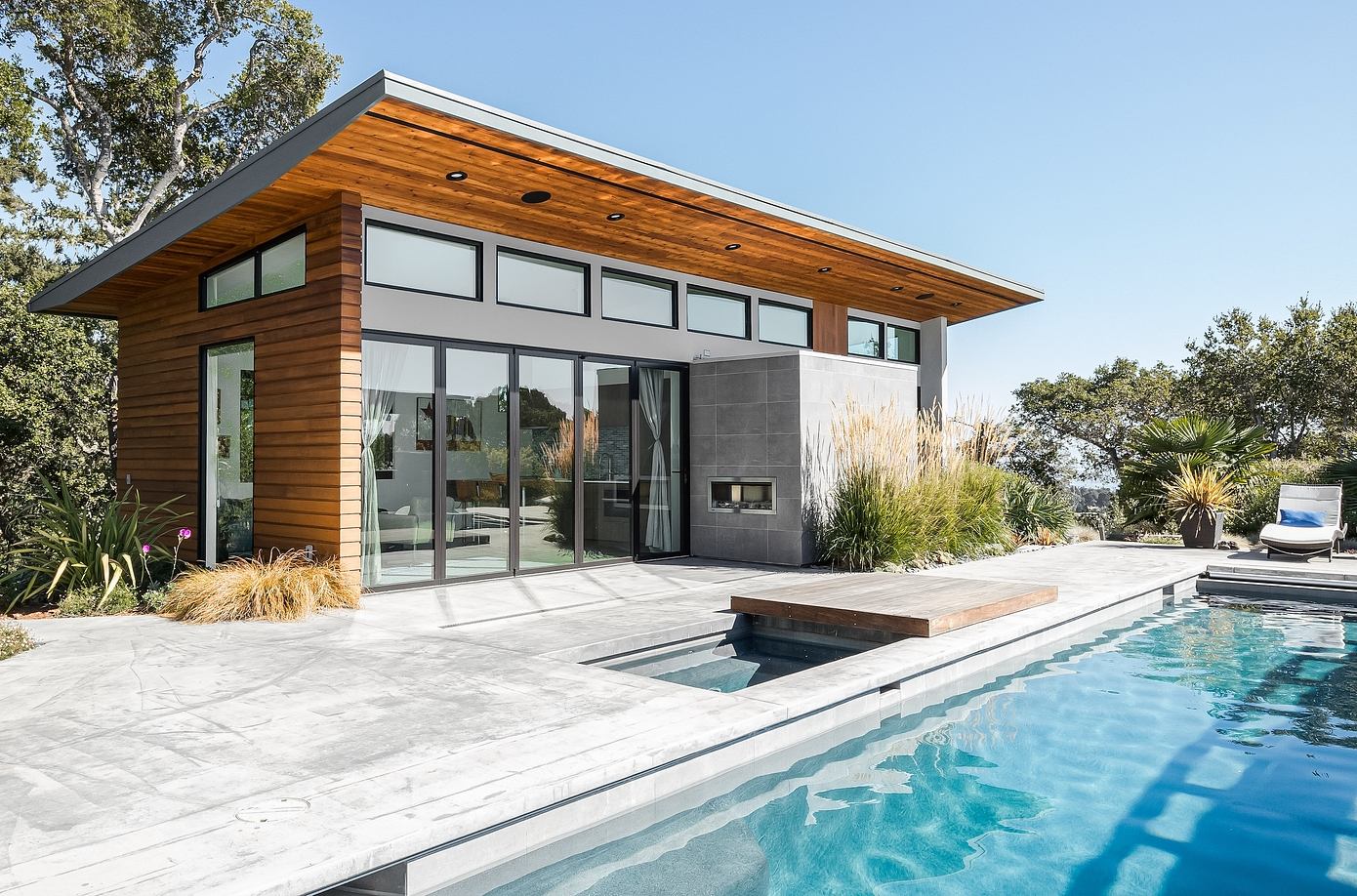 Las Lomas Pool House by Fuse Architects