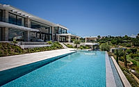 001-villa-white-offers-expansive-views-of-the-mediterranean.jpg