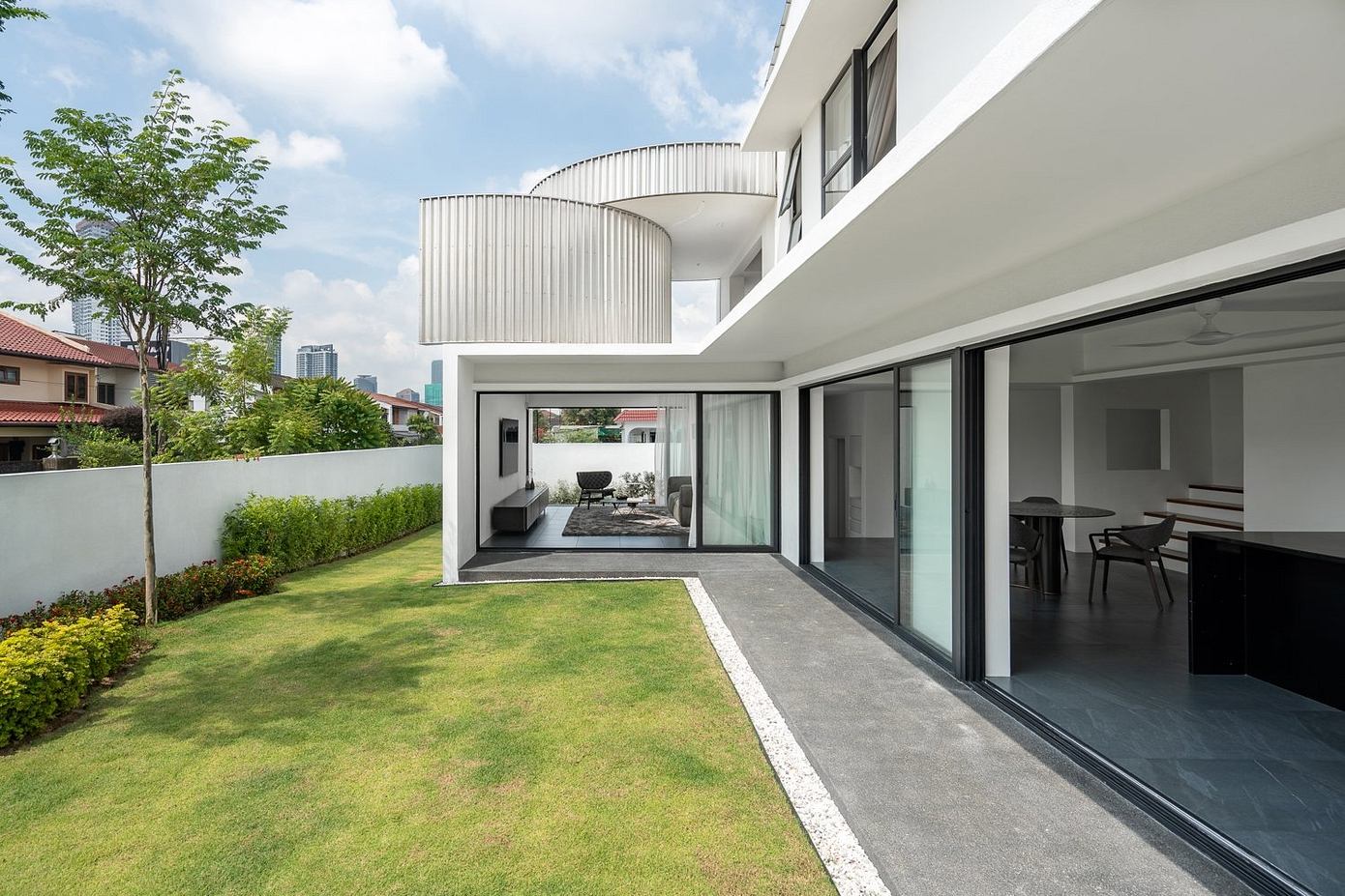 CC House by Fabian Tan Offers Panoramic Kuala Lumpur Views