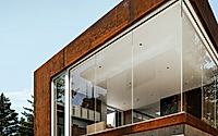 004-the-cube-guest-house-by-fuse-architects-immerses-in-redwoods.jpg