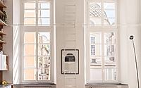 004-tiny-grandeur-carves-space-in-historic-genoa-apartment.jpg