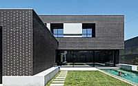 008-lblack-house-by-m2-senos-arquitectos.jpg