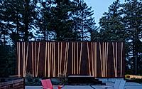 011-the-cube-guest-house-by-fuse-architects-immerses-in-redwoods.jpg