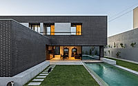 012-lblack-house-by-m2-senos-arquitectos.jpg